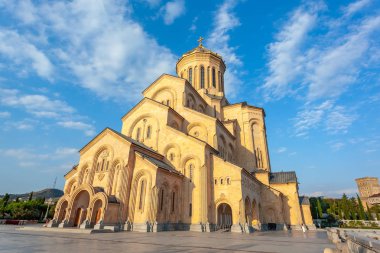 Tiflis Kutsal Teslis Katedrali (Sameba) - ana katedral 