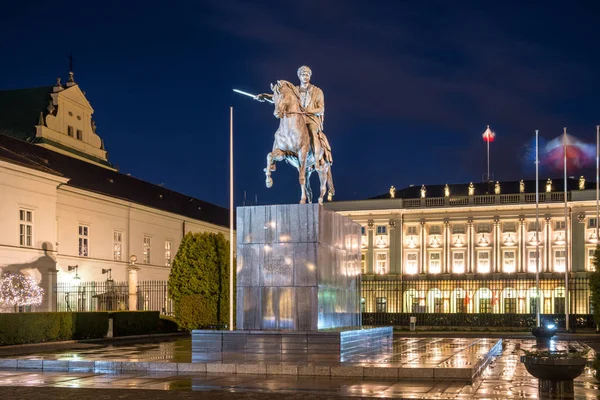 Jozel Poniatowski Scultura di fronte al Namiestnikowski Pala — Foto Stock