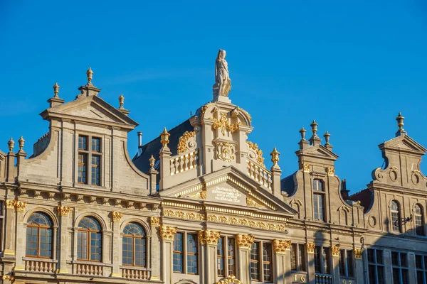 La Grand Place ou Grote Markt est la place centrale de Bruxelles. Sois — Photo