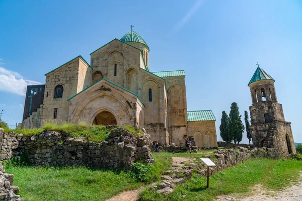 Catedral de Bagrati Iglesia ortodoxa (siglo XI) en la ciudad de Kutaisi , — Foto de Stock