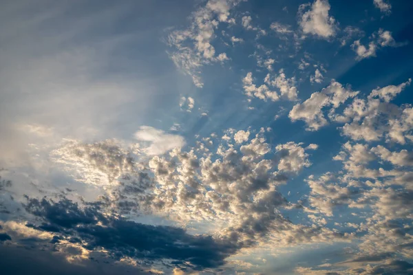 Niebieskie Niebo Tło Białymi Chmurami Natura Tekstury — Zdjęcie stockowe