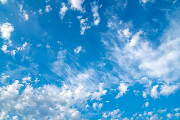 Blue sky background with white clouds, nature — Stock Photo, Image