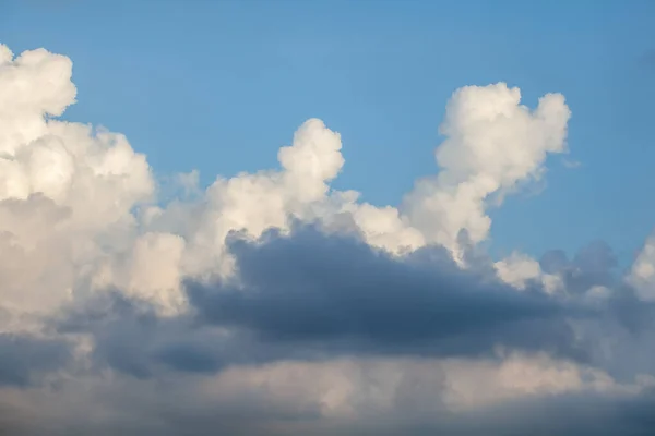 Langit Biru Latar Belakang Dengan Awan Putih Alam Tekstur — Stok Foto