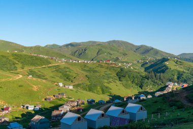 Benzersiz ahşap evleri olan güzel Gomismta tatil köylerinden biri. Seyahat