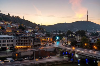 Tiflis, Gürcistan - 14 Ekim 2020: Meidan Meydanı Gece Görüşü, Tiflis, Seyahat