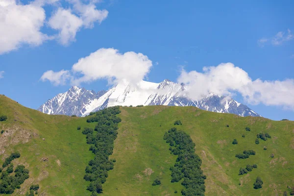 Yukarı Khevsureti, Gürcistan 'ın güzel dağlık manzarası. Seyahat