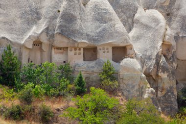 Kapadokya 'daki volkanik kaya oluşumları antik Hıristiyanların ikamet ettikleri yer. Seyahat