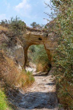 Kapadokya 'daki volkanik kaya oluşumları antik Hıristiyanların ikamet ettikleri yer. Seyahat
