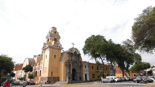 Lima Perú Octubre 2016 Vista Panorámica Frontal Lateral Color Amarillo — Foto de Stock