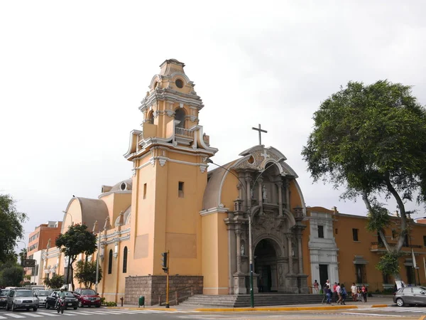 Vista Panorámica Santisima Cruz Color Amarillo Blanco Iglesia Parroquial Ubicada — Foto de Stock