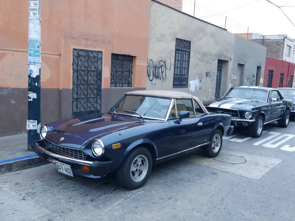 Lima Perú Diciembre 2016 Vista Frontal Lateral Spyder Fiat 124 — Foto de Stock