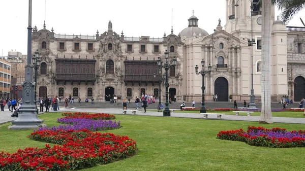 Lima Perú Octubre 2016 Vista Del Palacio Arzobispado Con Sus —  Fotos de Stock