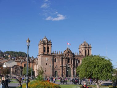 Cusco, Peru. 10 Temmuz 2017. Cusco Ana Meydanı şehrin Katedrali ve kilise arka planda, Peru 'Plaza de Armas' denilen