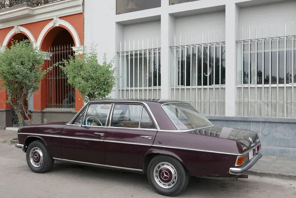 Lima Pérou Juillet 2018 Vue Arrière Latérale Une Mercedes Benz — Photo