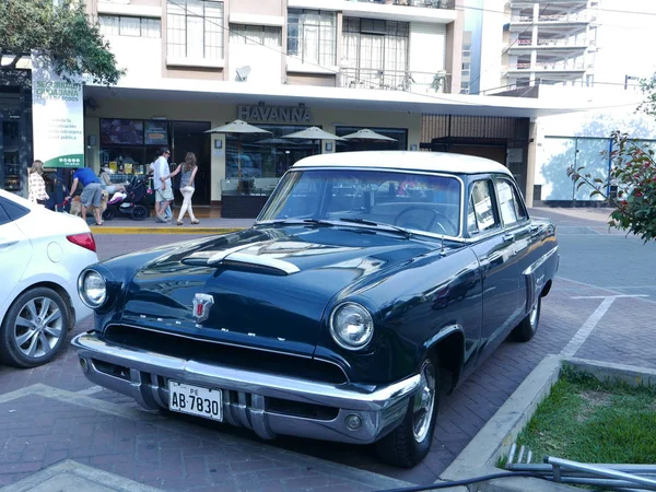 페루입니다 2016 일입니다 흑인과 수은의 자동차 회사에 1953 빌드되고 이시드로 — 스톡 사진