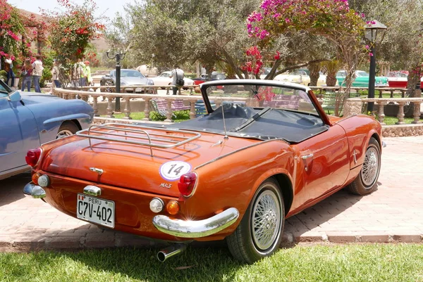 Lima Perú Noviembre 2017 Vista Frontal Lateral Convertible Triumph Spitfire — Foto de Stock