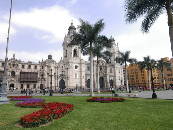 Vista Panorámica Catedral Lima Encuentra Plaza Mayor Plaza Armas También — Foto de Stock