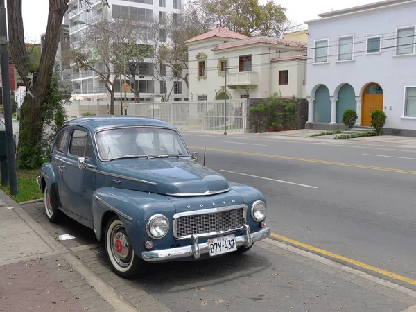 Lima Peru November 2014 Vorder Und Seitenansicht Eines Zweitürigen Neuwertigen — Stockfoto