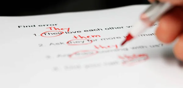 Proofreading paper on table — Stock Photo, Image