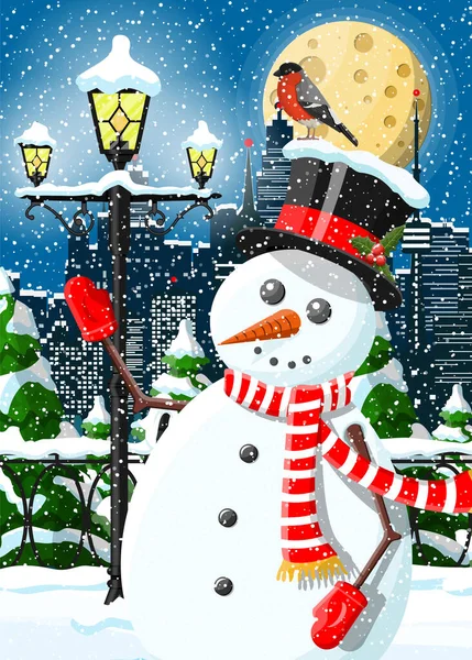 Navidad invierno paisaje urbano, muñeco de nieve y árboles — Vector de stock