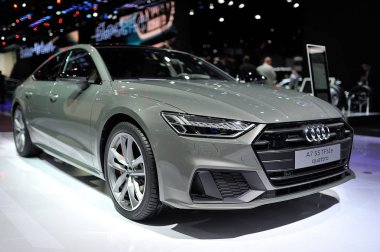 Frankfurt, Almanya - Eylül 2019: gümüş rengi Audi A74k8 55 Tfsi 