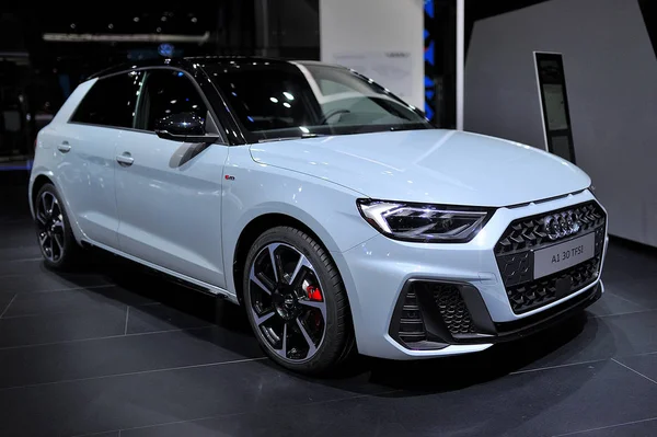 FRANKFURT, ALEMANIA - SEPTIEMBRE 2019: gris plata AUDI A1 30 TFSI, IAA — Foto de Stock