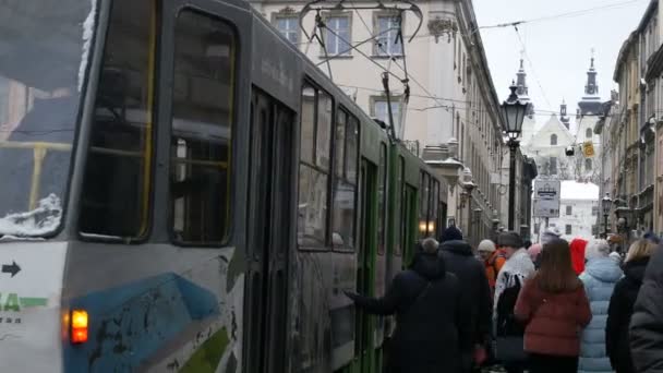 Lviv Ucrânia Janeiro 2019 Pessoas Pedestres Caminham Pela Rua Market — Vídeo de Stock