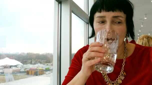 Elegant Aged Woman Caucasian Ethnicity Drinks Water Transparent Glass Waiting — Stock Video