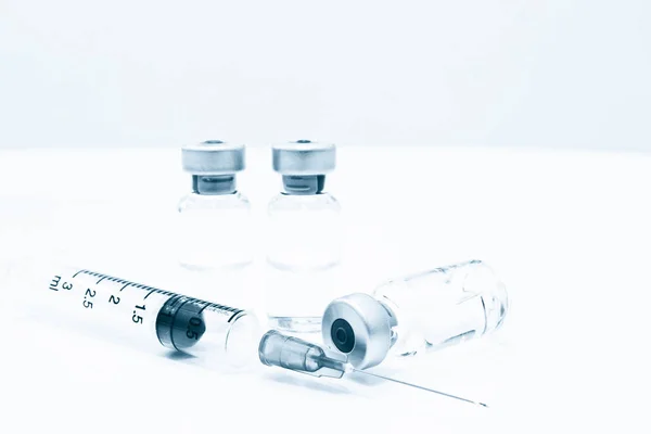 Injektionsflaska Med Läkemedel Eller Vaccin Och Spruta Plast Med Nål — Stockfoto