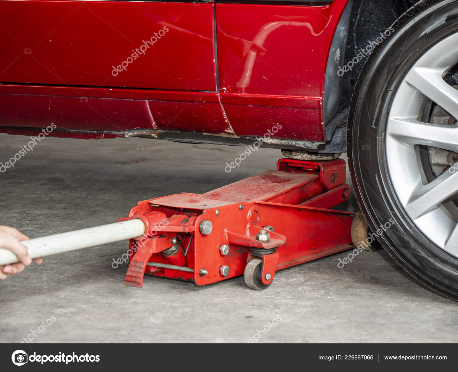 red car jack