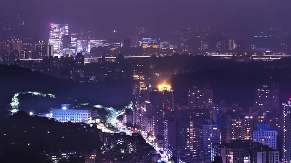 Vista alta da luz noturna da paisagem urbana de Taiwan em Taipei 9 — Fotografia de Stock