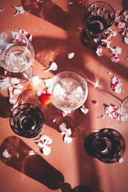 dianthus çiçek ve yaprakları ile gözlük 