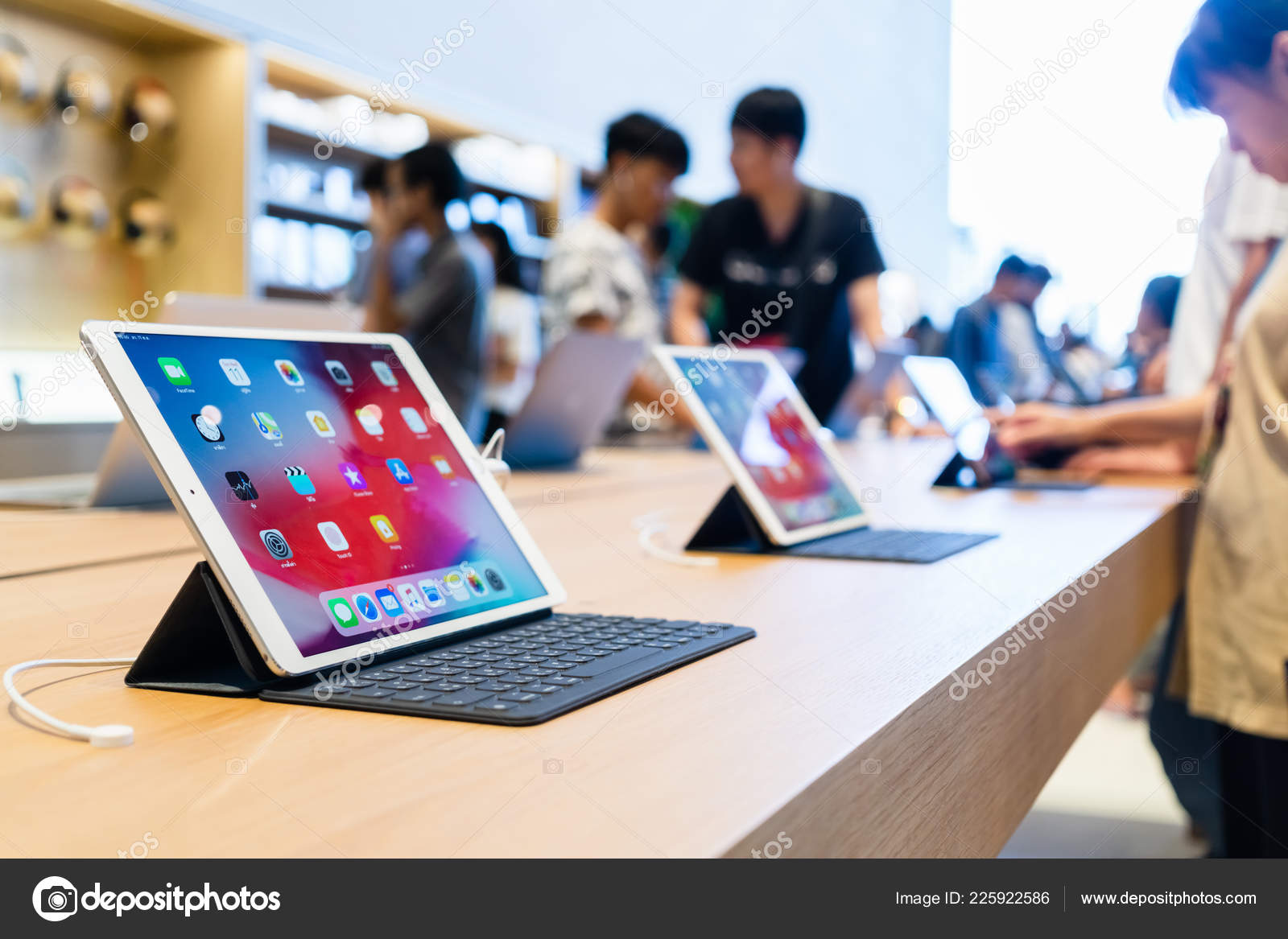 At The Apple Store At The Apple Store