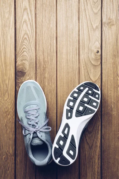 Futás Sport Cipők Fából Készült Háttér Felső Nézet Másolása Spac — Stock Fotó