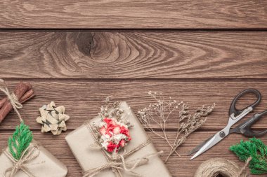 Mutlu Noeller ve xmas dekorati ile mutlu yıllar.