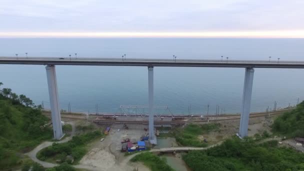 Drone Weergave Van Het Zubova Schel Viaduct Tussen Bergwanden Met — Stockvideo