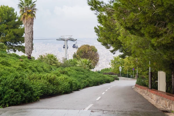 Carretera en Montjuic hill, Barcelona, España — Foto de Stock