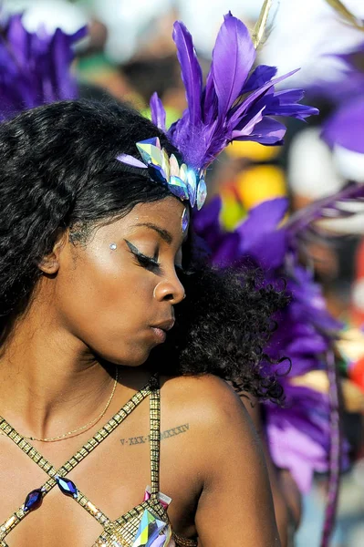 Toronto Canadá Agosto Enmascarados Participan Gran Desfile Del Carnaval Del — Foto de Stock