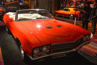 Toronto, Kanada - 15 Şubat 2019: Arabalar sunum sırasında Kanada Uluslararası Auto göstermek 2019 yılında Toronto, Kanada Metro Toronto Kongre Merkezi.