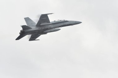 Cf-18 Hornet, 1 Eylül 2019'da Toronto, On, Kanada'da Ontario Gölü üzerinde düzenlenen 70.