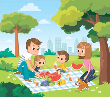 4 kişilik mutlu bir aile portresi. Piknikte dinleniyorlar. Anne, baba ve 2 çocuk.