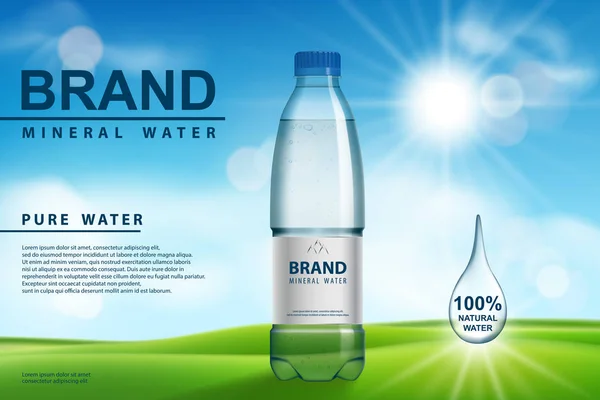 Maden suyu reklam, güneşli arka plan üzerinde saf mineral sıvı ile plastik şişe. Şeffaf içme su şişe tasarımı. 3D vektör çizim.