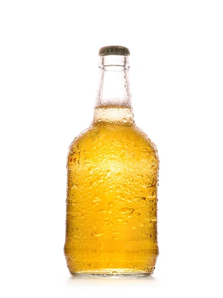 Botella Cerveza Ligera Con Gotas Agua Aislado Sobre Blanco — Foto de Stock