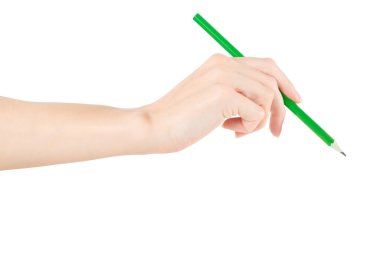 Yeşil kalemi tutan kadın. Beyaz üzerine izole edilmiş, kırpma yolu dahil