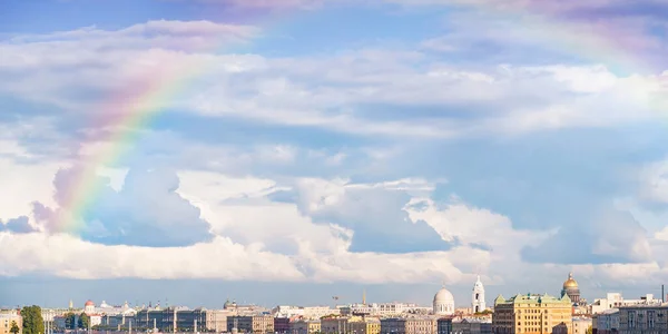 Saint Petersburg Gökkuşağı Gökkuşağı Ile Panoramik Gökyüzü — Stok fotoğraf