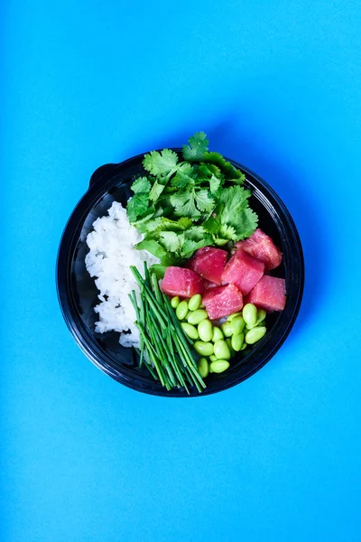 Hawaiian Poke Kom Met Tonijn Edamame Kant Klare Fast Food — Stockfoto