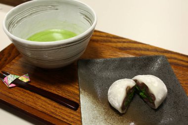 Japon Konfeksiyon ve çay seti