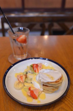 tatlı ve yemek ve Galeri Icou içkiler