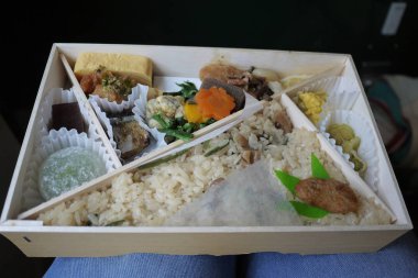Geleneksel Japon yemekleri, görünümü kadar yakın