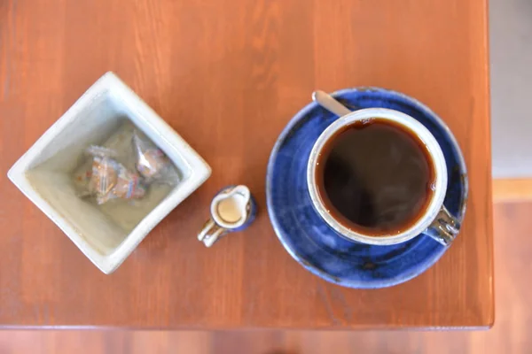 Schwarzer Kalpa Kaffee Auf Dem Tisch — Stockfoto